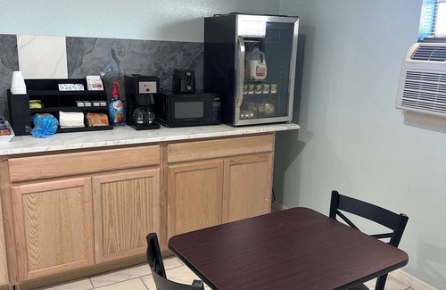 Frederick Hotel | Tanglewood Motel