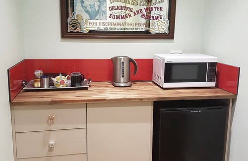 Warners Bay House | Tantarra Guest House