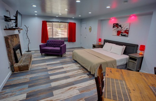 Big Bear Hotel | Tao Cabins