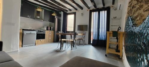 Olot Apartment | TAOcasa METAL