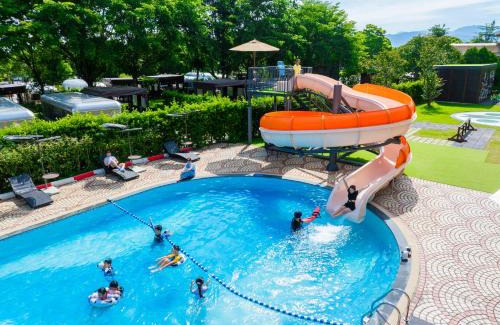 Longtan District Hotel | Taoyuan Yuehua Hotel & Golf Club