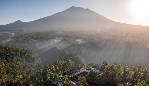 Menanga Hotel | Tapa Agung View Besakih