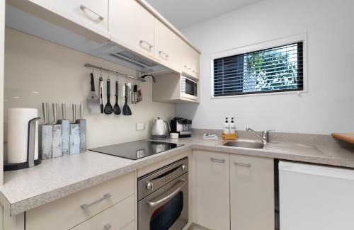 Russell House | Tapeka View Unit