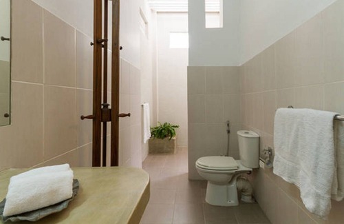 Kollupitiya Bed & Breakfast | Taprobane Room - The Little Townhouse