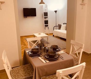 Debrecen Apartment | Tar Pizza La Casa