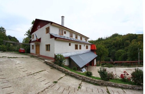 Mera House | Tara - in the middle of the forest: Unit 7