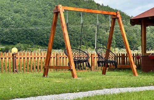 Mojkovac Ski Chalet | Tara Valley Eco Lounge