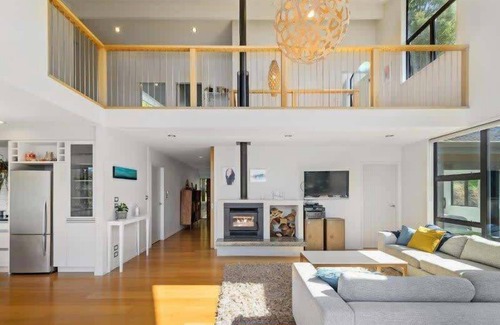 Lake Tarawera House | Tarawera Views Summar