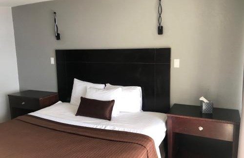 Tarpon Springs Hotel | Tarpon Inn
