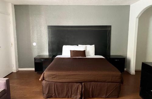 Tarpon Springs Hotel | Tarpon Inn