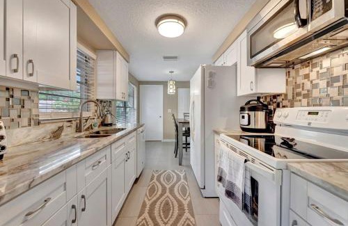 Tarpon Springs House | Tarpon Springs Family Vacation 5 mins to beach