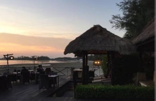Sungai Pelek Villa | Tasik Dedap