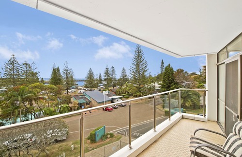 Port Macquarie Apartment | Tasman Towers 9 - In The Heart Of Town With A Pool
