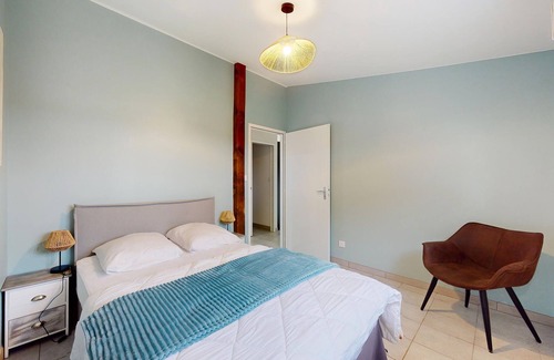 Verruyes House | Tasteful and cozy cottage with shared pool near Verruyes.