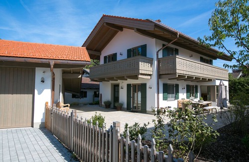 Reichersbeuern House | Tasteful, cozy and comfortable detached house in the Tölzer Oberland