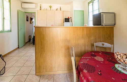 Marnac House | Tasteful holiday home in Marnac with garden