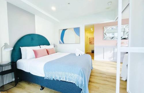 Auckland Central Business District Apartment | Tasteful Luxury Modern 2BR with Aircon in the City Next to Albert Park