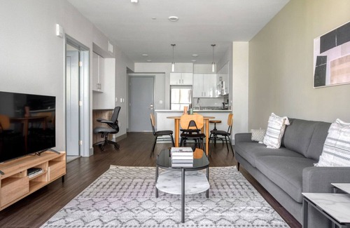 Walnut Creek Apartment | Tasteful Walnut Creek 1BR w/ Pool & Spa, walk to BART, by Blueground