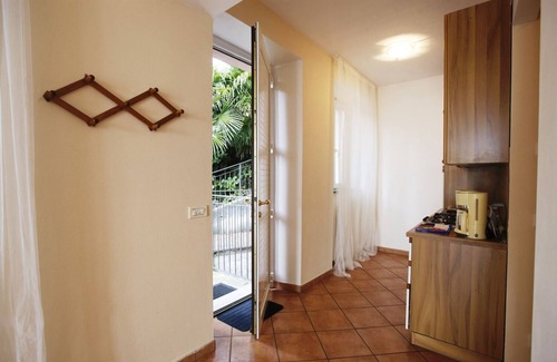 Tronzano Lago Maggiore Apartment | Tastefully furnished 2-room apartment with sea garden and beach