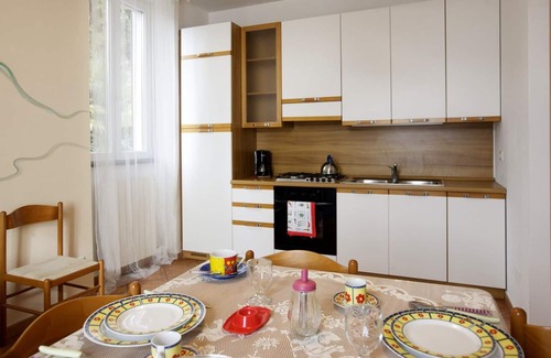 Tronzano Lago Maggiore Apartment | Tastefully furnished 2-room apartment with sea garden and beach