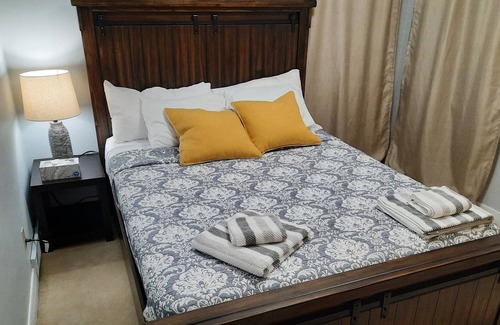 Saskatoon House | Tastefully furnished 5 Bedroom home in the heart of Saskatoon