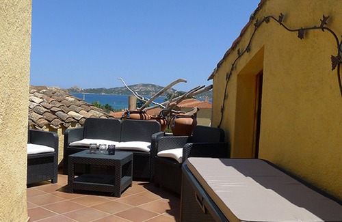 La Conia Apartment | Tasty Apartment Porto Cervo flair by star architect Le Suisse