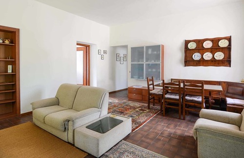 Visgnola Apartment | TATA - Immersed in the valley of olive trees