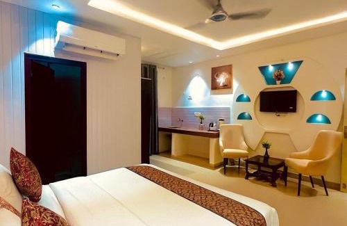 Pehowa Hotel | Tata Vista Resort, Vrindavan - #big swimming pool #luxury rooms #gardens #playing zone #away from city hustle # BY ELEGANCE GROUP#