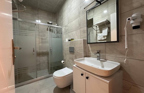 Tatvan Hotel | Tatvan İşletme Oteli