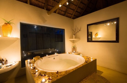 Madikwe Game Reserve Cabin | Tau Game Lodge