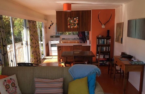 Rainbow Point Cottage | Taupo Retro Bach - A true kiwi Bach, great location