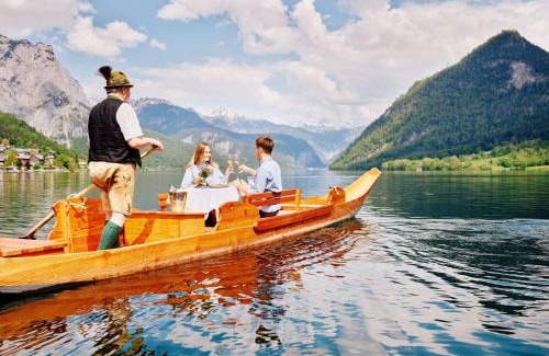 Grundlsee Hotel | TAUROA Seehotel Grundlsee