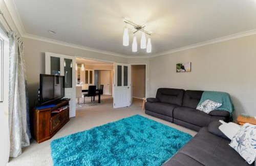 Mount Maunganui House | Tay St Beach Vibes