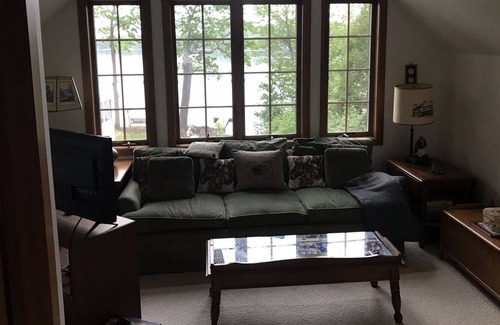 Auburn House | Taylor Pond Cottage
