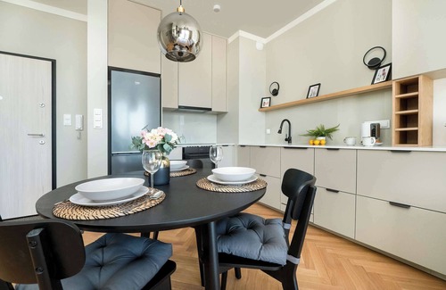 Ursus Apartment | Taylora 4 | Air Conditioned Apartment | Parking