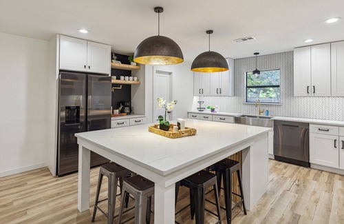Grapevine House | TCH - 4BR/3BA Home in Grapevine - C
