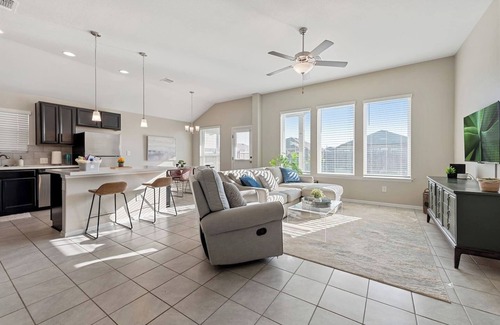 Buda House | TCH - Quiet 3bd/2ba near everything in Buda