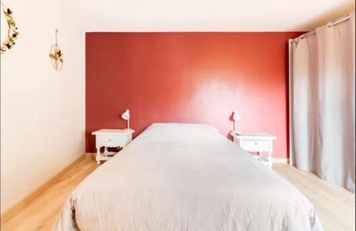La Celle-sous-Gouzon House | TCHOMe