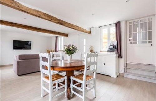 La Celle-sous-Gouzon House | TCHOMe