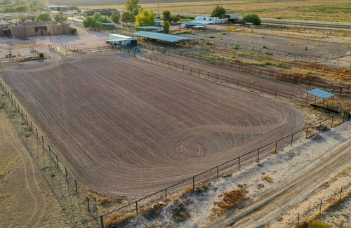 Maricopa House | TCR Casita- Private Desert Oasis with Tropical Backyard on 3.5 Acre