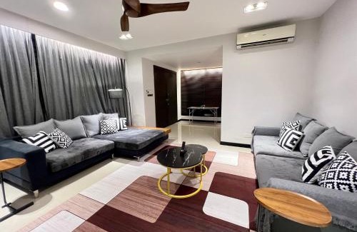 Kuantan House | TcVila2 5BR 17PAX NearTC DinosaurLand, PoolTable