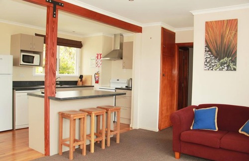 Manapouri Hotel | Te Anau Manapouri Lake Hotel