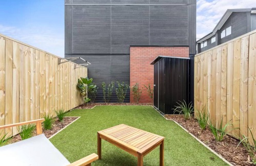 Henderson House | Te Kanawa Crescent 2BR Home
