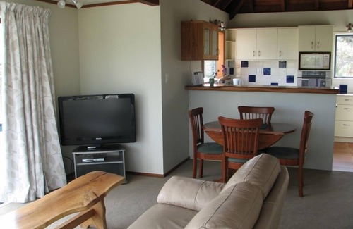 Russell House | Te Maiki Villa 1 - Russell