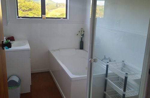 Te Mata Other | Te Papatapu Retreat, Relaxing place overlooking Aotea Harbour, near Raglan