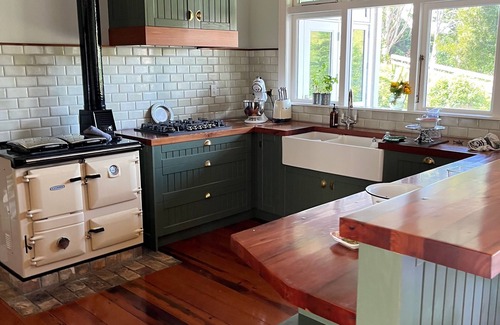 Puhoi House | Te Whare Farm nCountry escape yet so close to Auckland