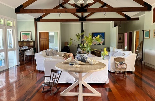 Puhoi House | Te Whare Farm nCountry escape yet so close to Auckland