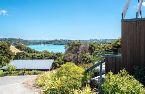 Omiha House | Te Whau Retreat - Guest House - Be My Guest Waiheke