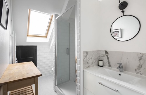 Saint-Helier Apartment | Tea Time - Two Bedroom Apartment, Sleeps 4