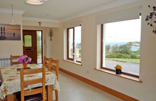 Kells House | Teach Cuas Gorm Kerry